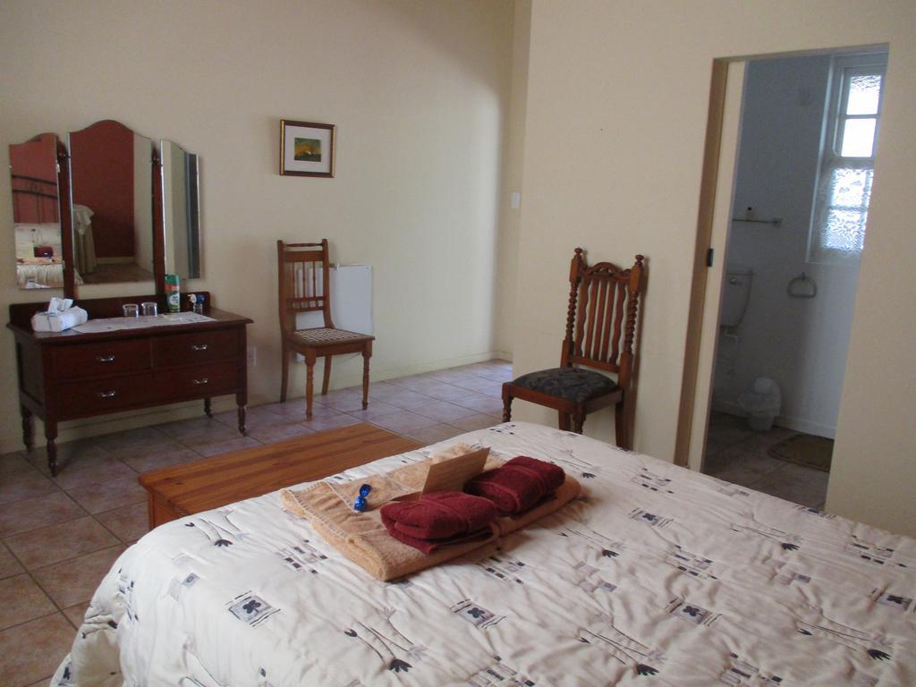 Van Rhyn Guest House Vanrhynsdorp 外观 照片