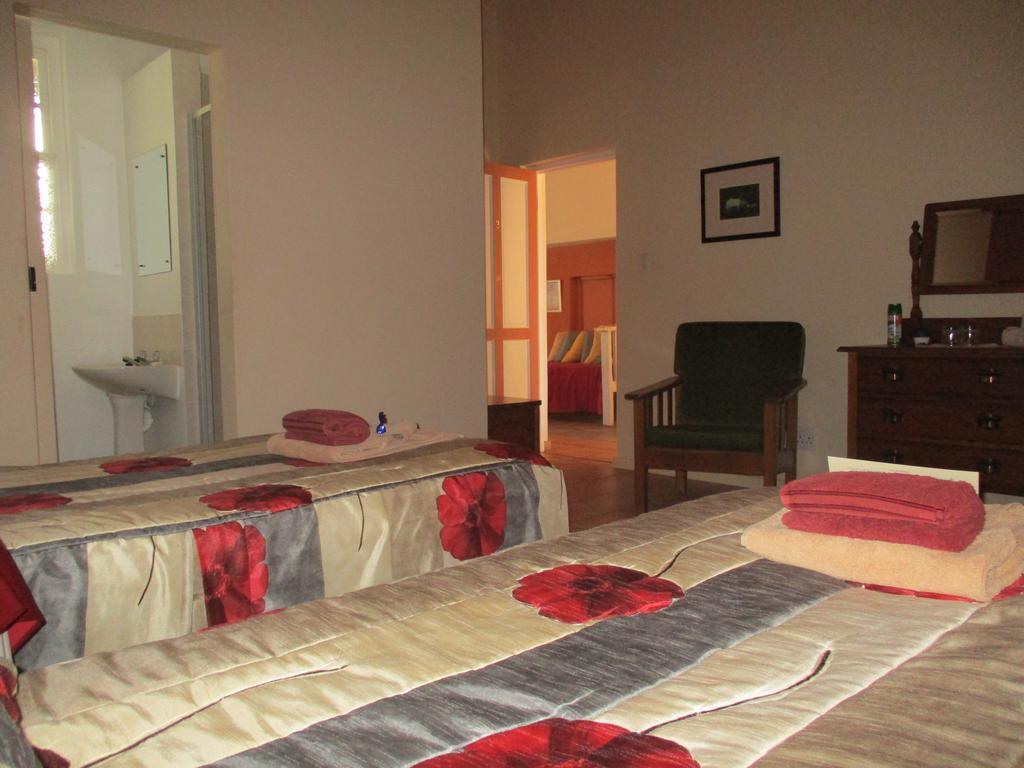 Van Rhyn Guest House Vanrhynsdorp 外观 照片