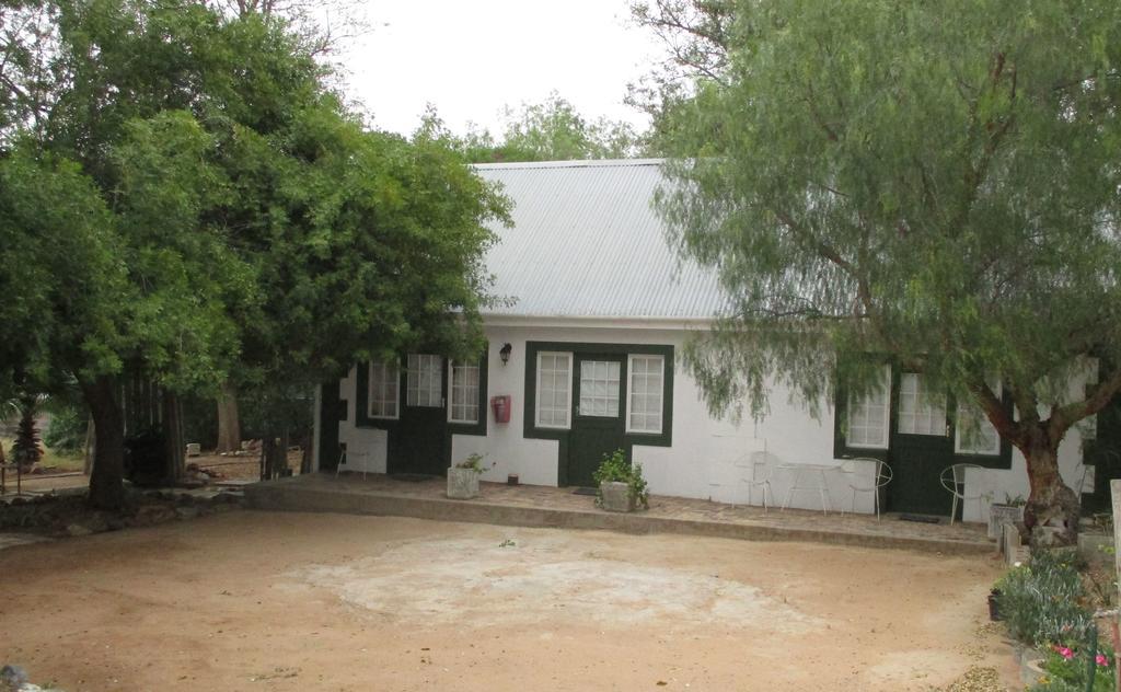 Van Rhyn Guest House Vanrhynsdorp 外观 照片